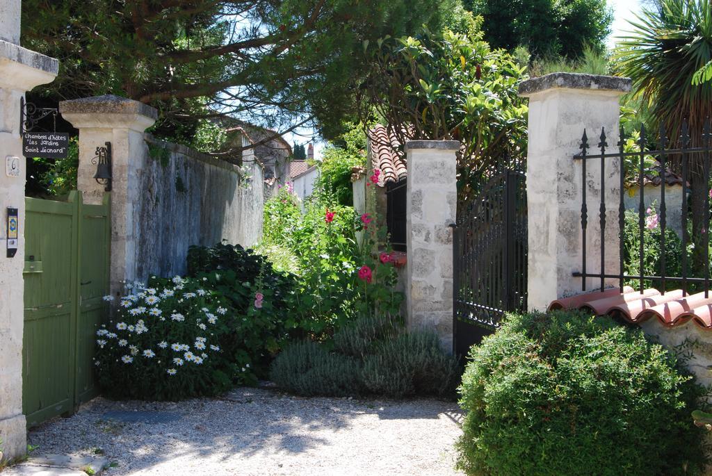 Les Jardins Saint Leonard Thairé Exterior foto